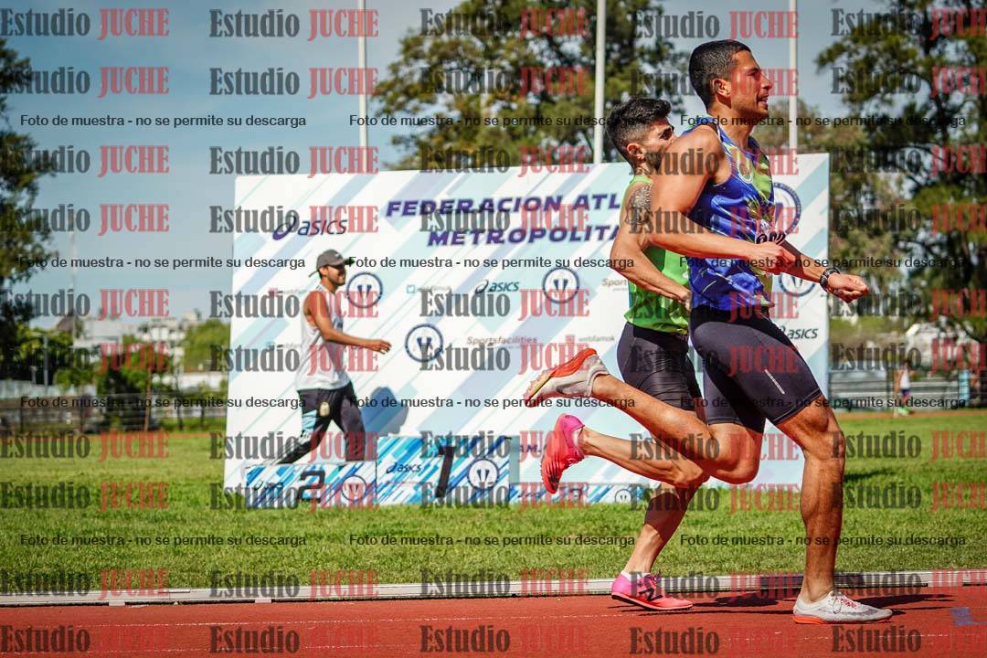 Fotos de los 800 m llanos de varones