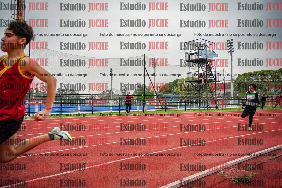 Fotos de los 200 m llanos de varones