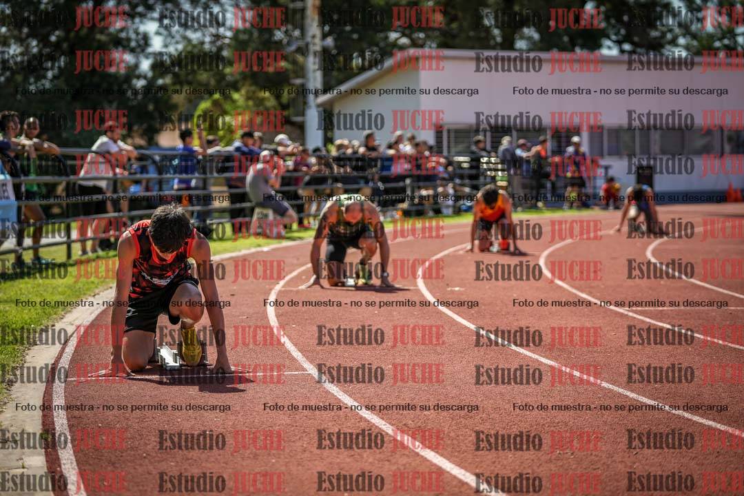 Fotos de los 400 m llanos de varones