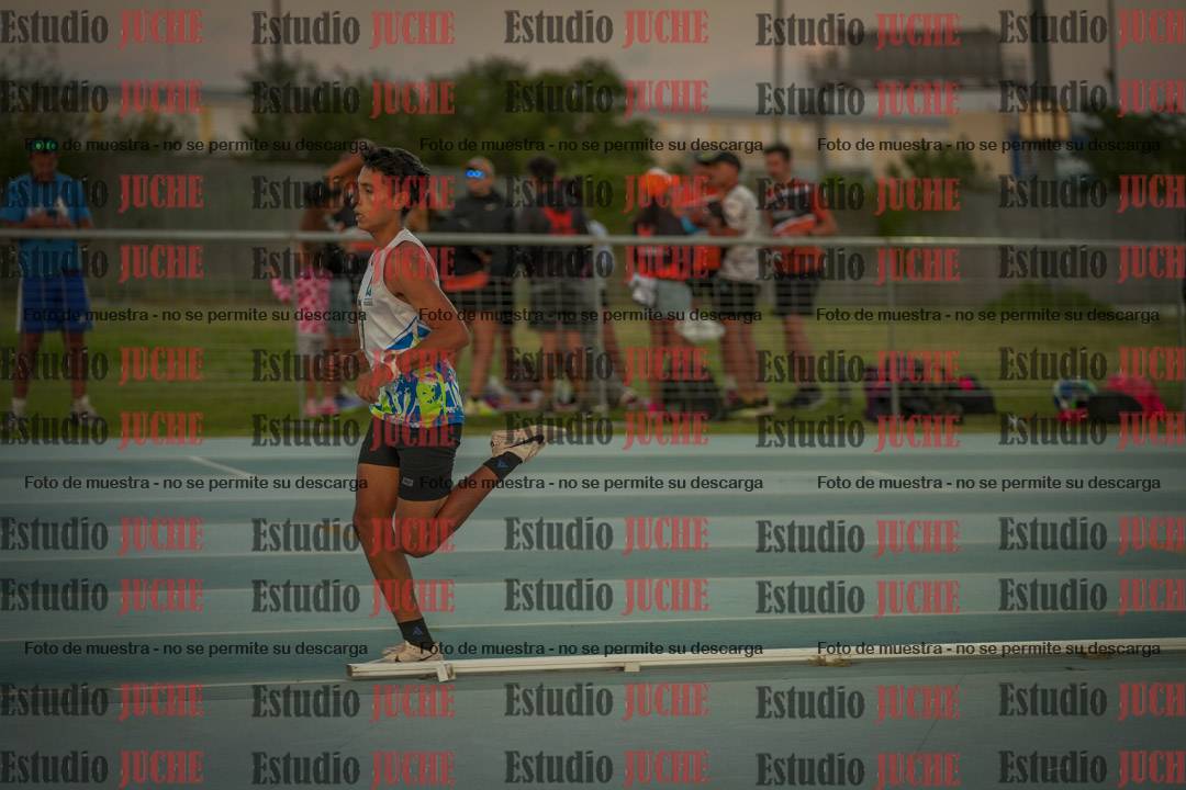 Fotos de los 3000 m llanos de varones