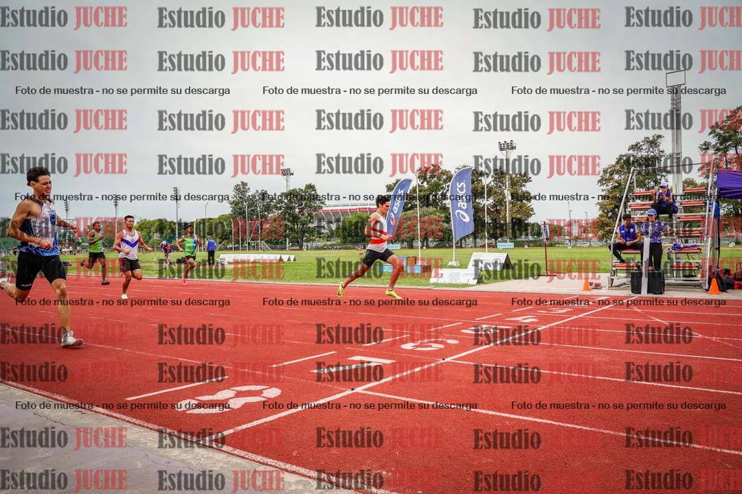 Fotos de los 400 m llanos de varones