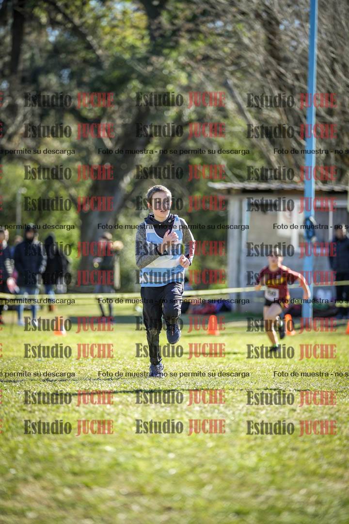 Fotos de la llegada del cross de 1000 m