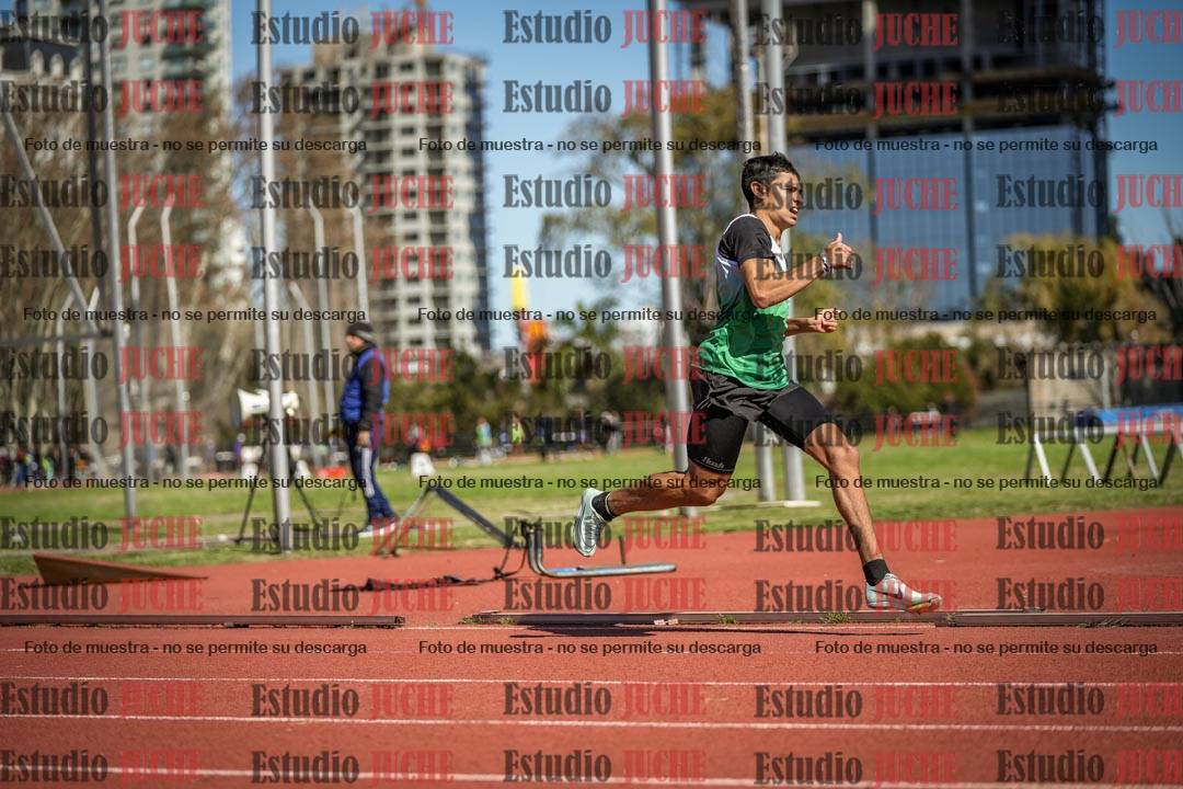 Fotos de los 200 m llanos de varones