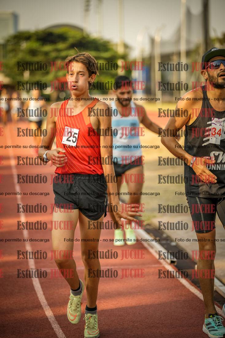 Fotos de los 1500 m llanos de varones