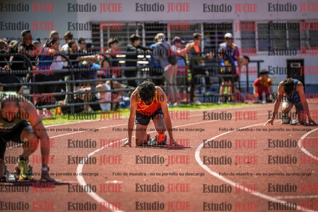 Fotos de los 400 m llanos de varones