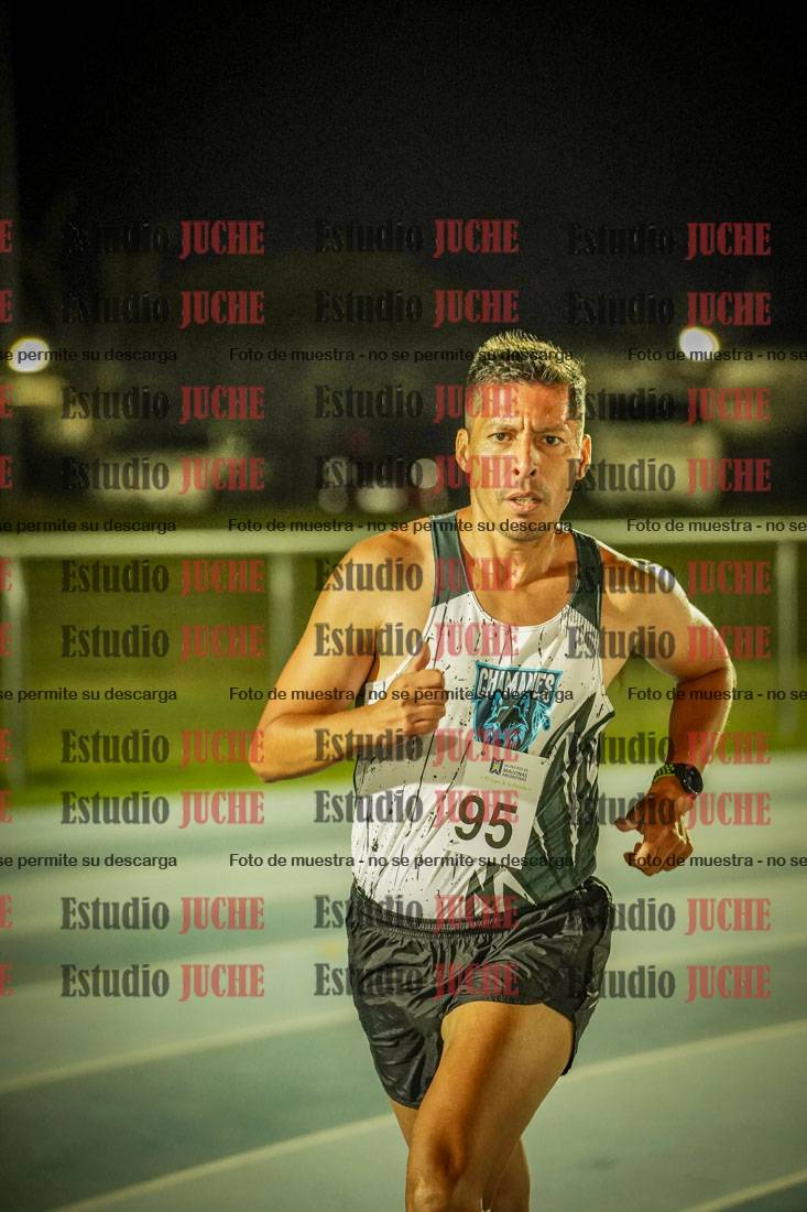 Fotos de los 3000 m llanos de varones