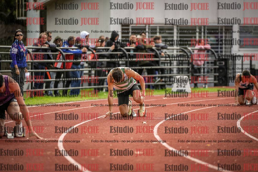 Fotos de los 400 m llanos de varones