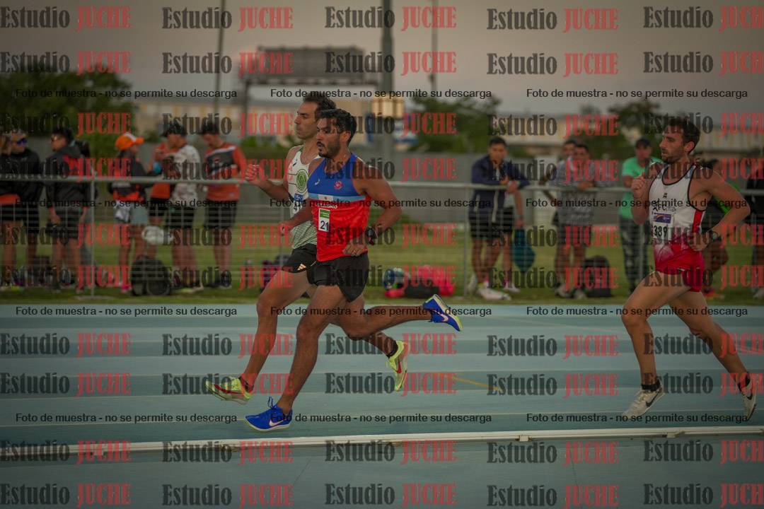 Fotos de los 3000 m llanos de varones