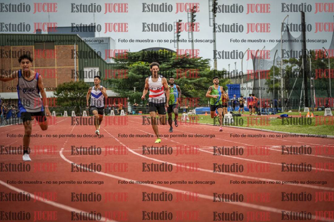 Fotos de los 400 m llanos de varones