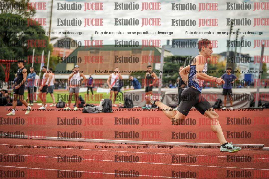 Fotos de los 400 m llanos de varones