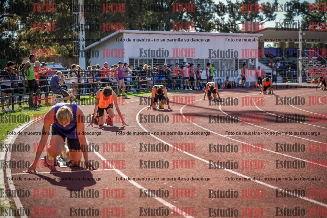 Fotos de los 400 m llanos de varones