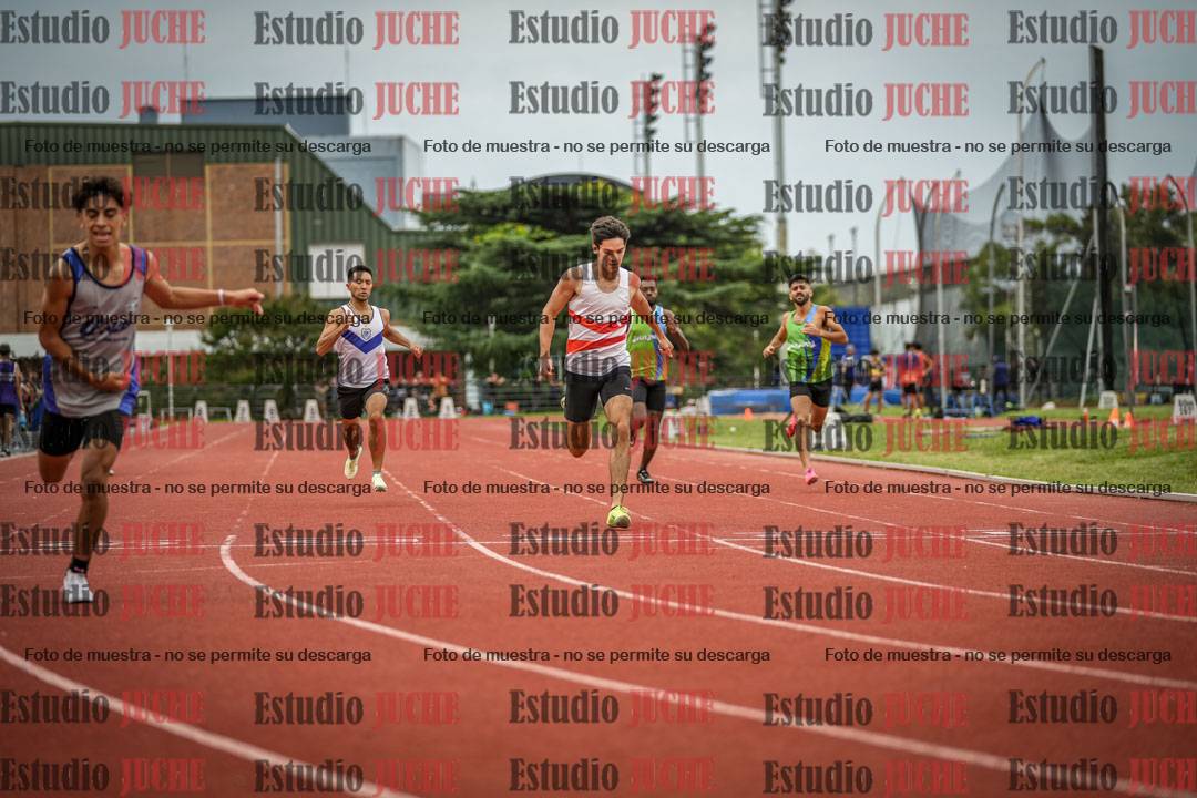 Fotos de los 400 m llanos de varones