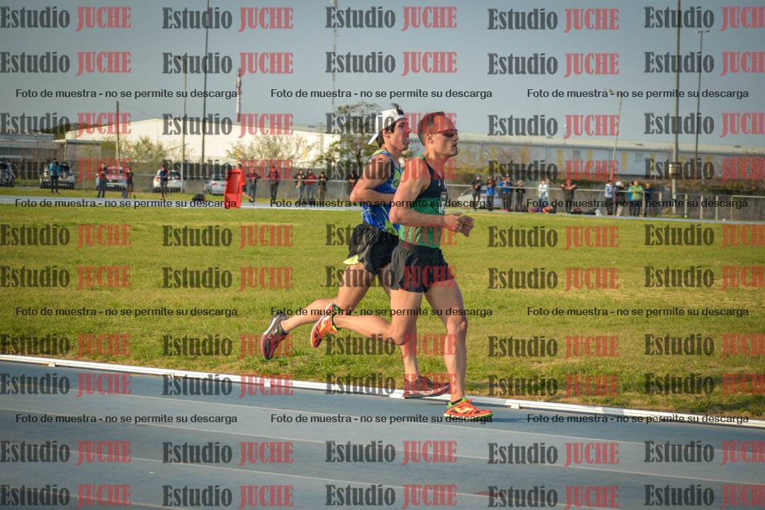Fotos de los 3000 m llanos de varones