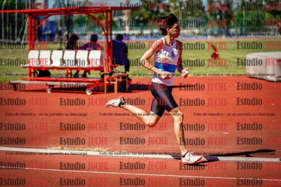 Fotos de los 800 m llanos de varones