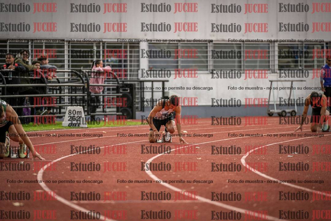 Fotos de los 400 m llanos de varones