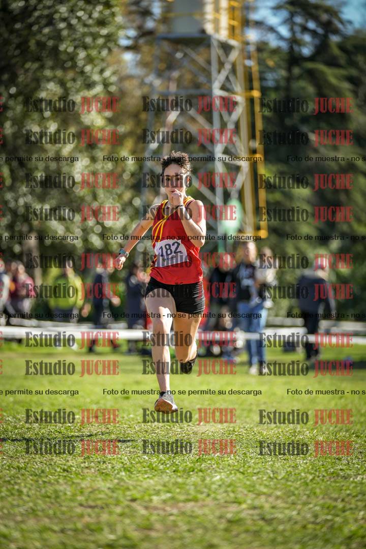 Fotos de la llegada del cross de 2000 m