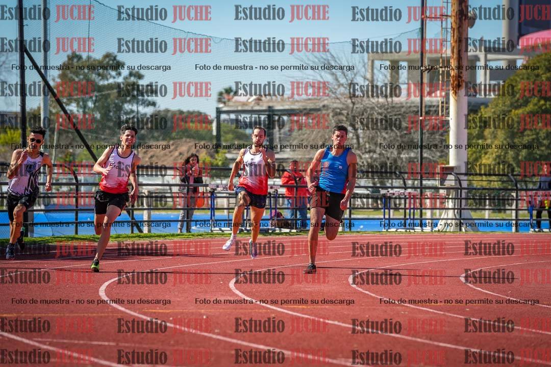 Fotos de los 200 m llanos de varones