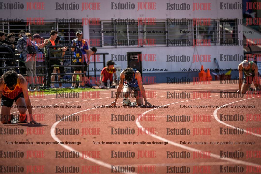 Fotos de los 400 m llanos de varones