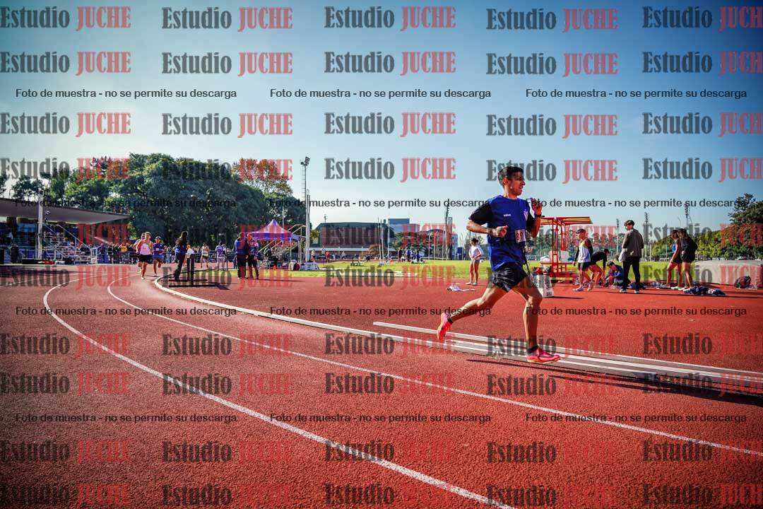 Fotos de los 800 m llanos de varones