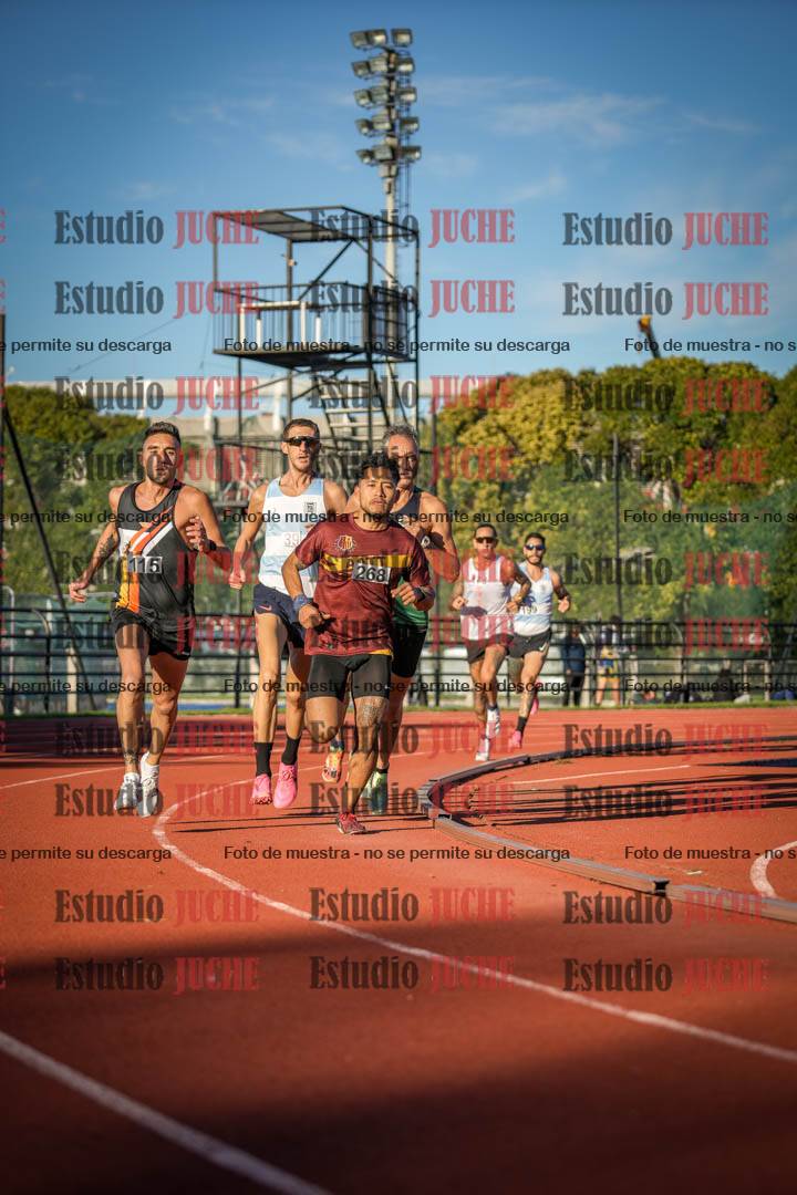 Fotos de los 3000 m llanos de varones