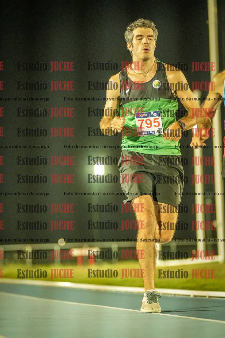 Fotos de los 3000 m llanos de varones