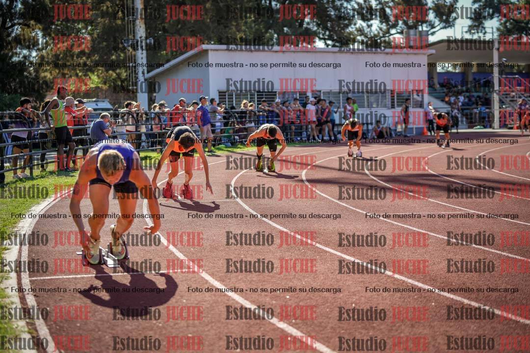 Fotos de los 400 m llanos de varones