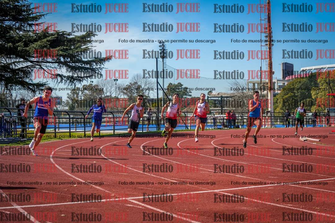 Fotos de los 200 m llanos de varones