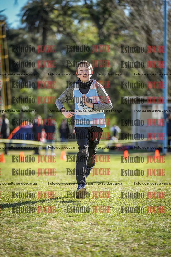 Fotos de la llegada del cross de 1000 m