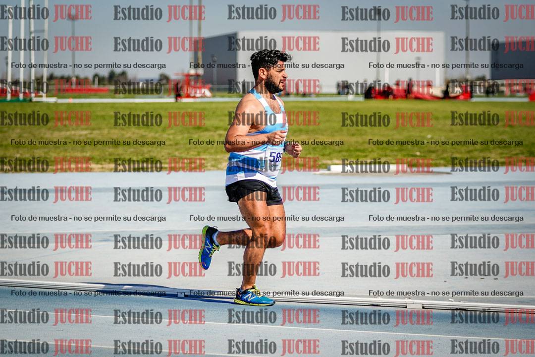 Fotos de los 3000 m llanos de varones