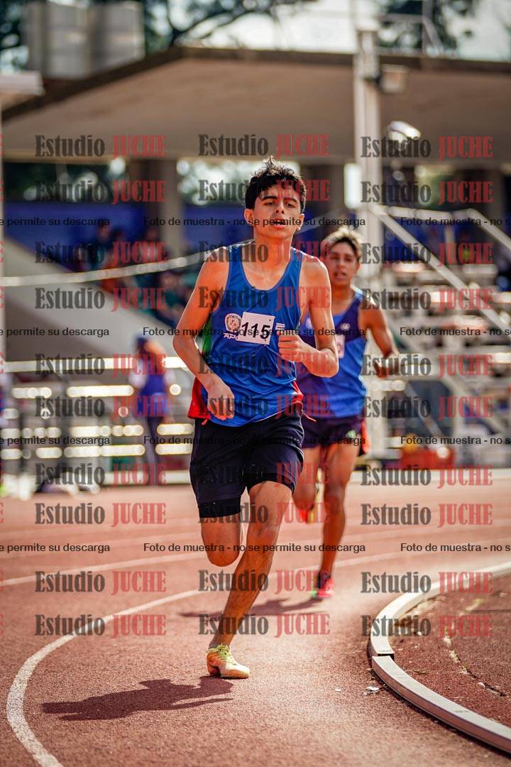 Fotos de los 800 m llanos de varones