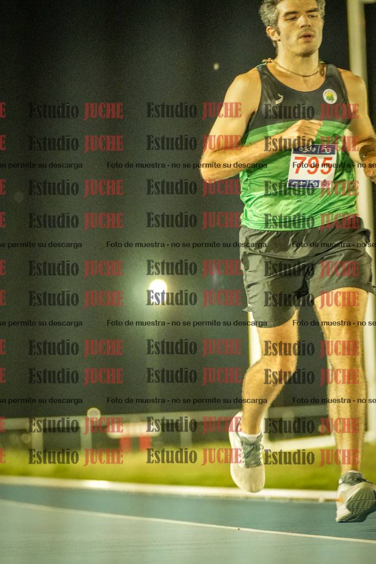 Fotos de los 3000 m llanos de varones