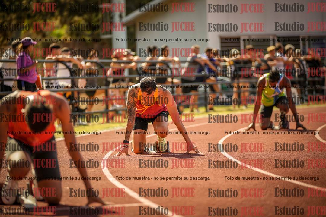 Fotos de los 400 m llanos de varones