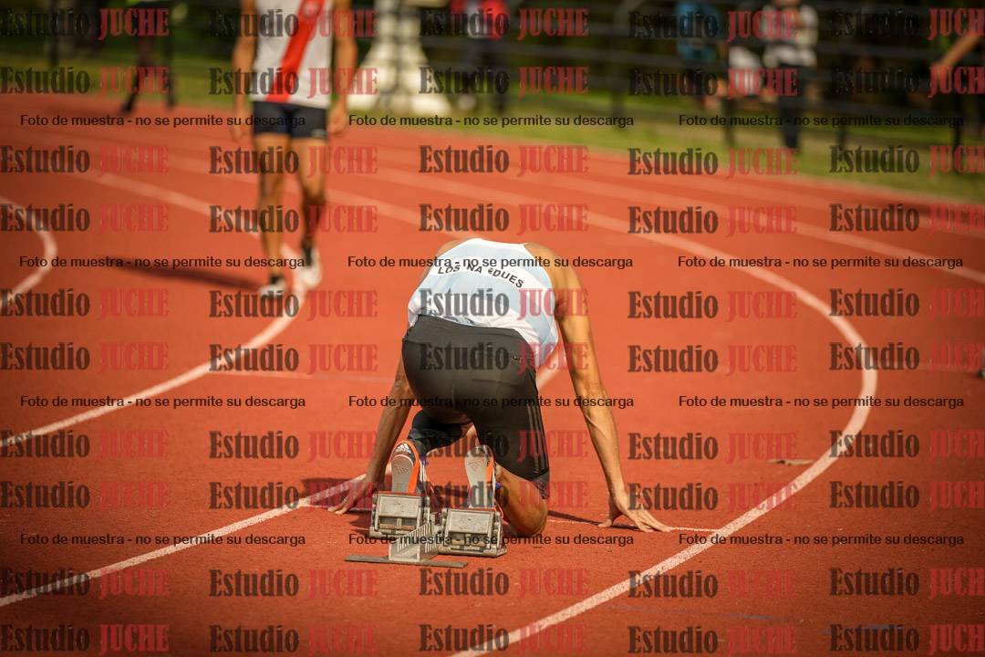 Fotos de los 400 m llanos de varones
