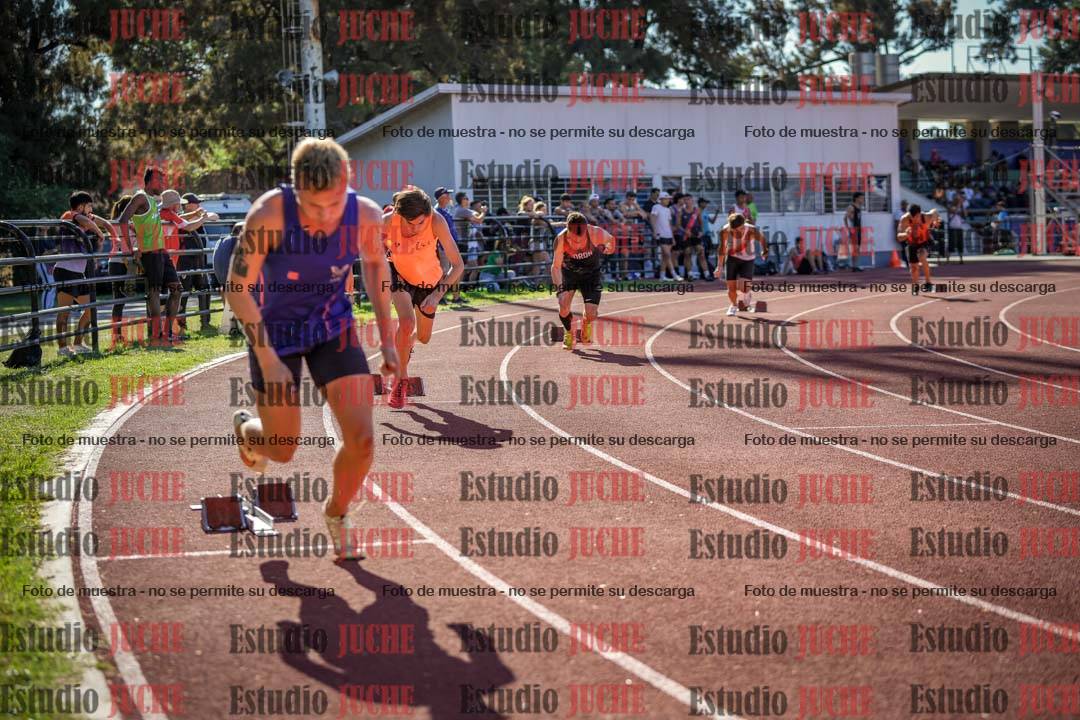 Fotos de los 400 m llanos de varones