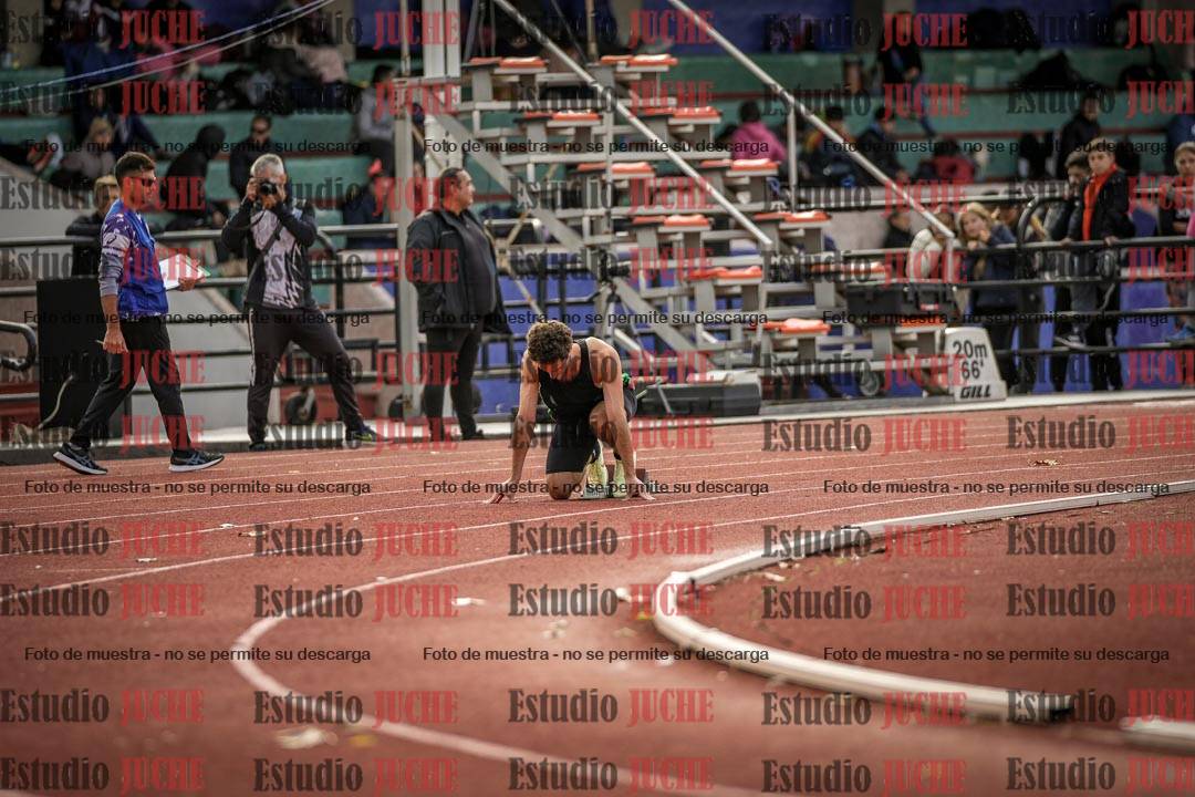 Fotos de los 400 m llanos de varones