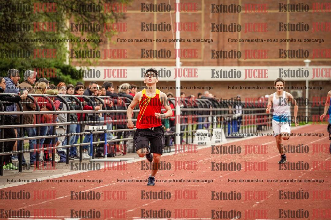 Fotos de los 200 m llanos de varones