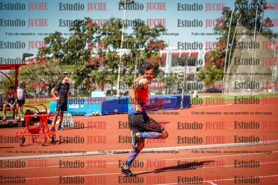 Fotos de los 400 m llanos de varones