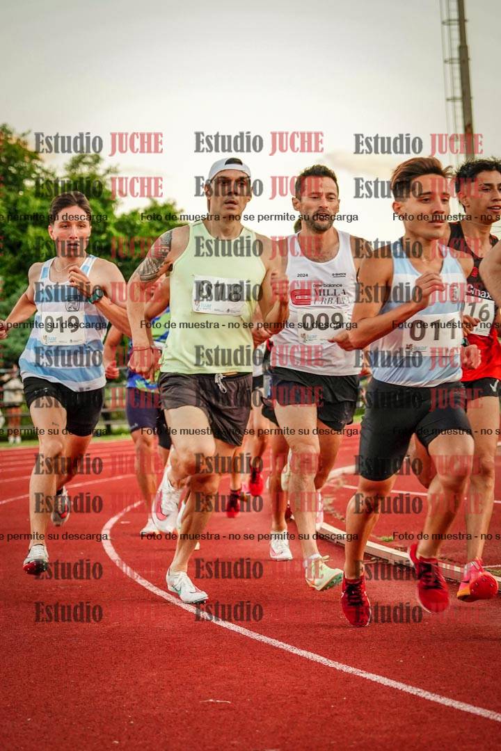 Fotos de los 1500 m llanos de varones