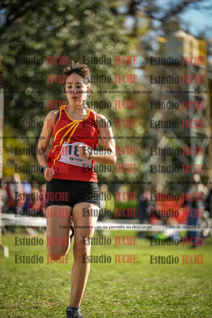 Fotos de la llegada del cross de 2000 m