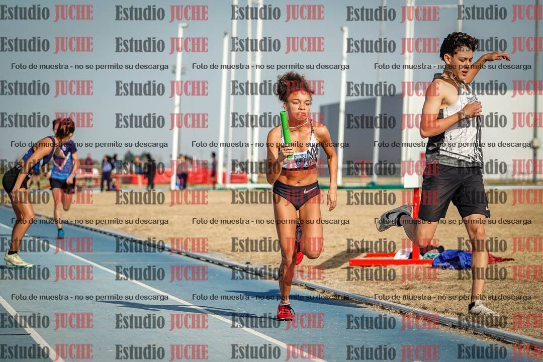 Fotos de las Postas 8x200 m mixta