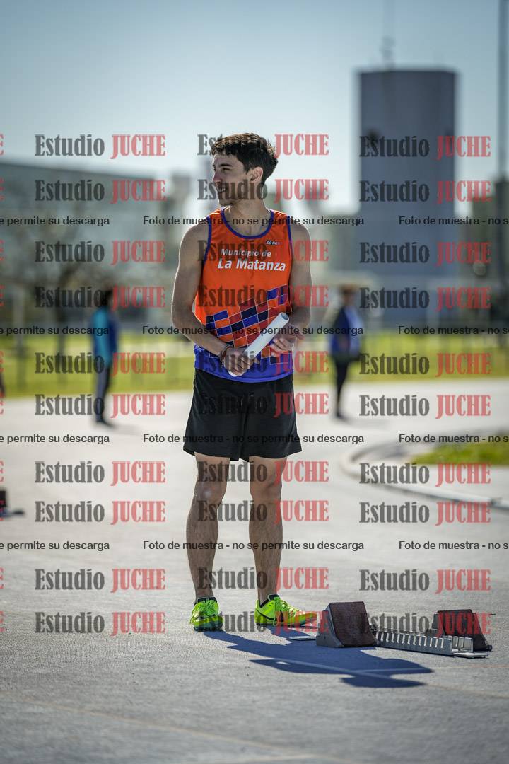 Fotos de las Postas 4x400 m de mujeres y varones