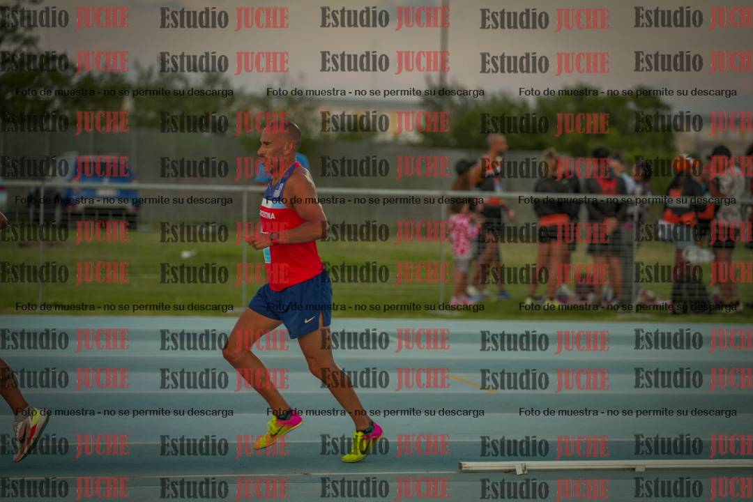 Fotos de los 3000 m llanos de varones