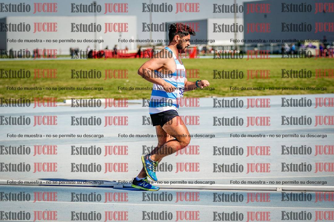 Fotos de los 3000 m llanos de varones