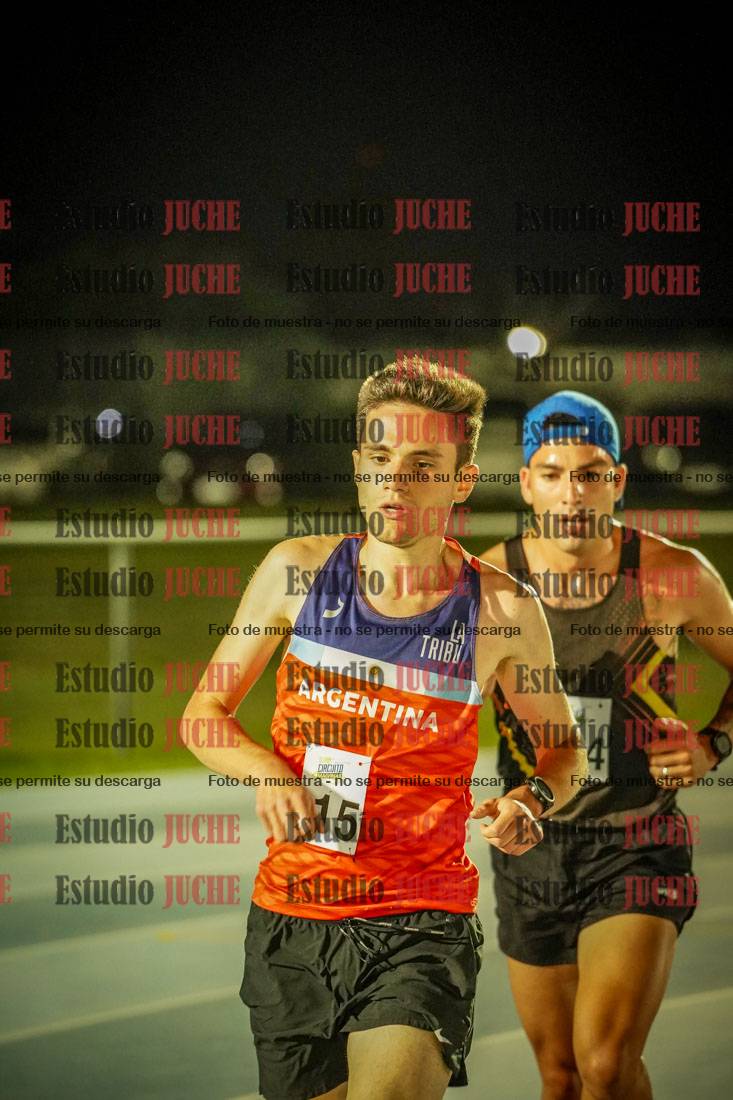 Fotos de los 3000 m llanos de varones