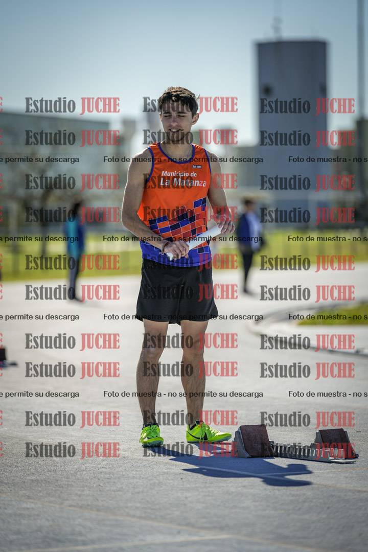 Fotos de las Postas 4x400 m de mujeres y varones