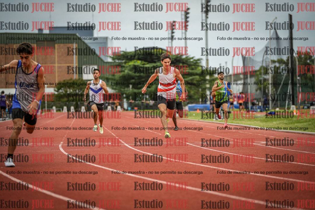 Fotos de los 400 m llanos de varones