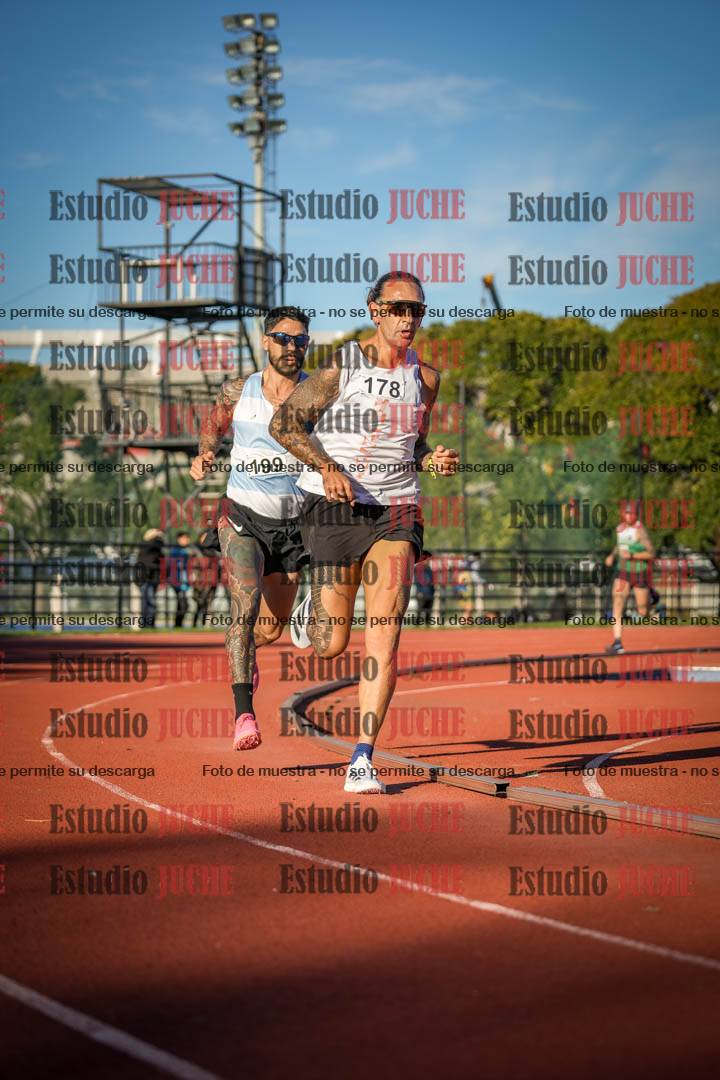 Fotos de los 3000 m llanos de varones