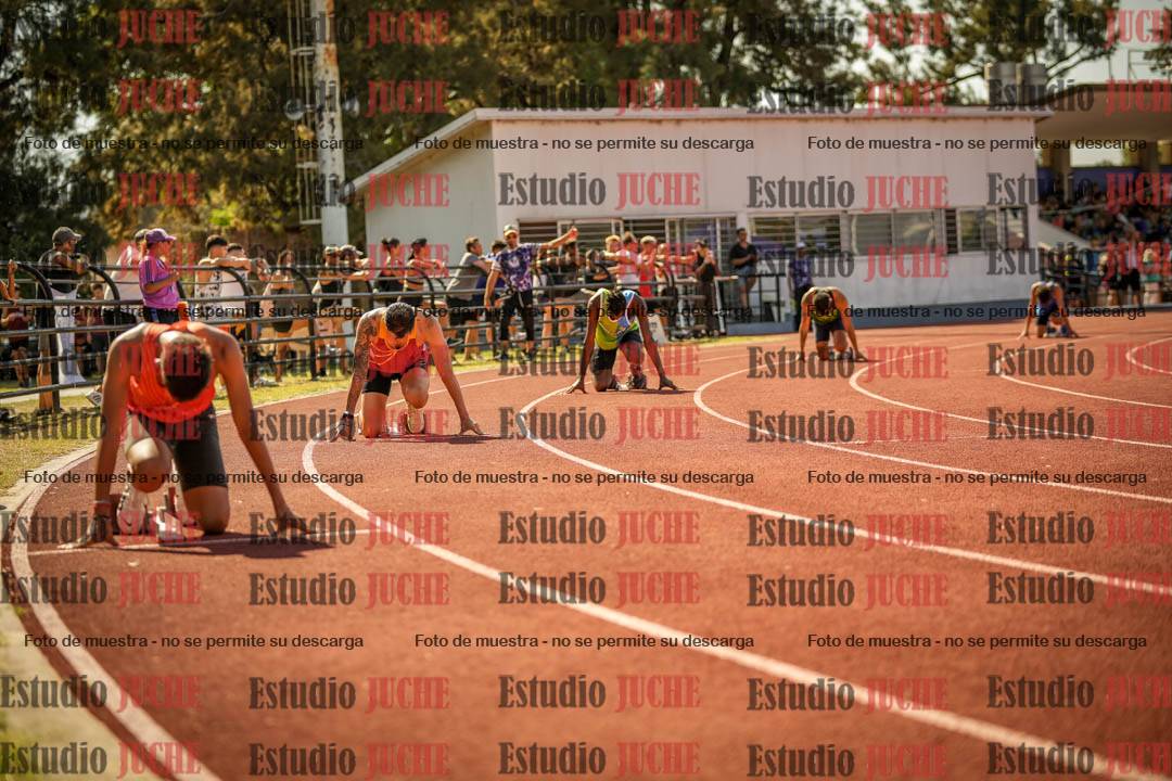 Fotos de los 400 m llanos de varones