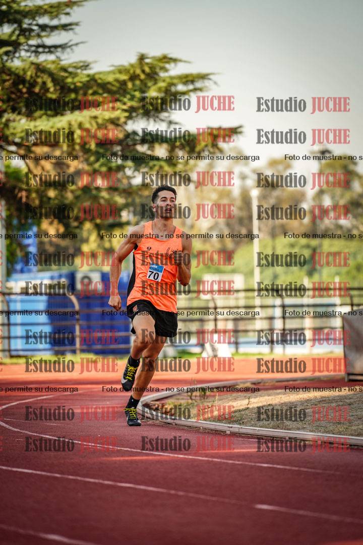 Fotos de los 800 m llanos de varones