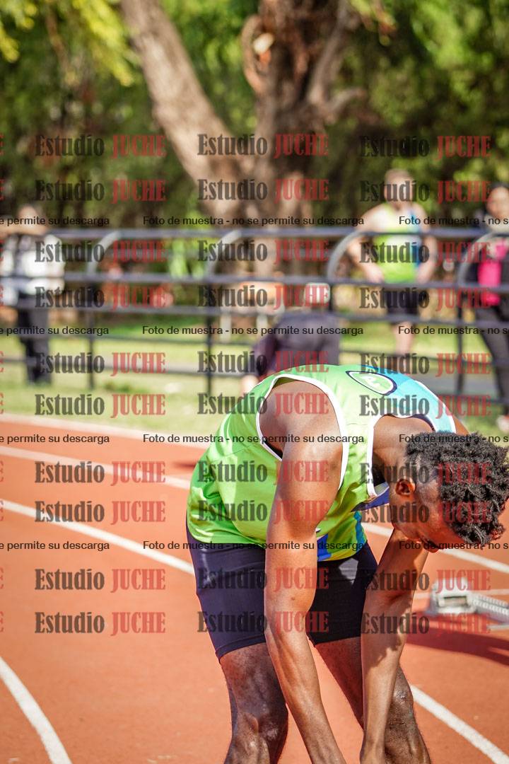 Fotos de los 400 m llanos de varones